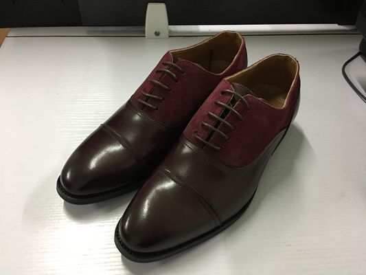 أزياء الرجال أحذية دربي سوداء ، أحذية رجل مستديرة أحذية جلدية سوداء